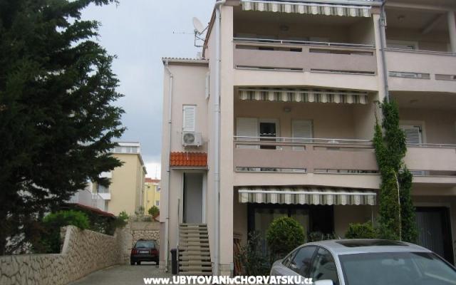 Apartmanok Mirko – Szálláshely Novalja - Pag Horvátország