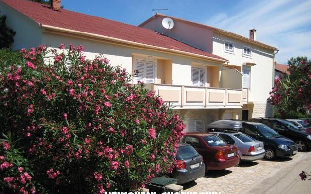 Apartmanok Suljic family – Szálláshely Novalja - Pag Horvátország