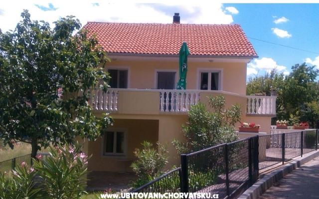 Apartman Dedi – Szálláshely Novigrad Horvátország