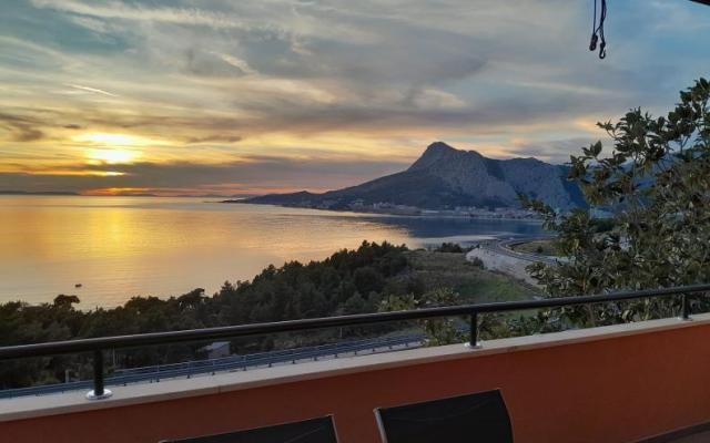 Apartman Antonio – Szálláshely Omis Horvátország