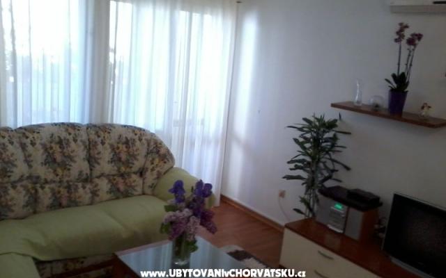 Apartman Mia – Szálláshely Omis Horvátország