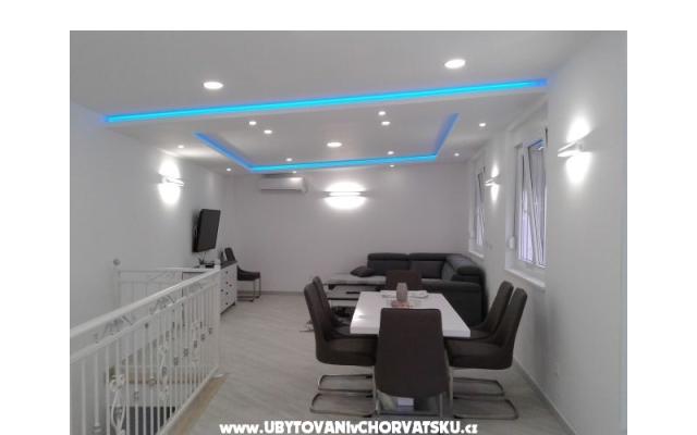 Apartman Nevena 2 – Szálláshely Omis Horvátország