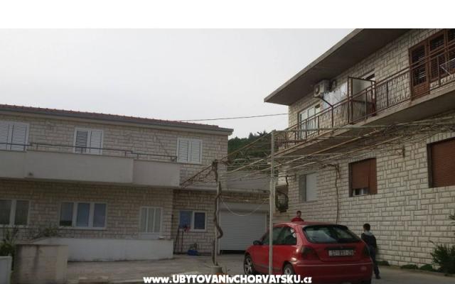 Apartmanok Biskup – Szálláshely Omis Horvátország