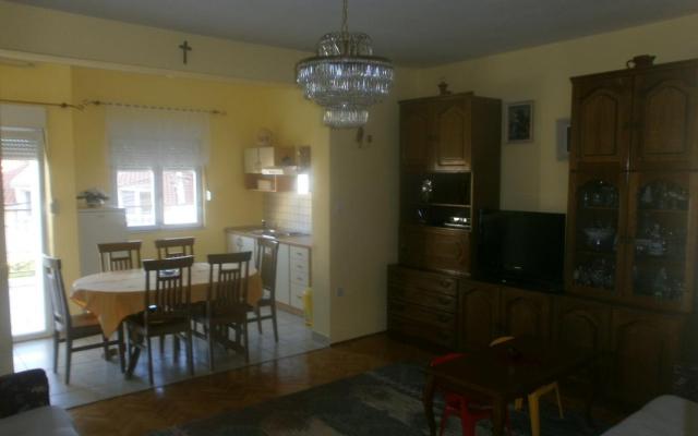 Apartmanok Bliznac – Szálláshely Omis Horvátország