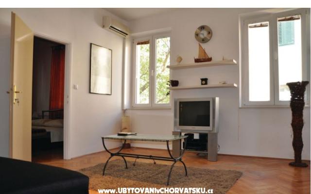 Apartmanok Fošal – Szálláshely Omis Horvátország