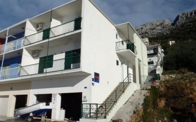 Apartmanok Juričić Pisak – Szálláshely Omis Horvátország