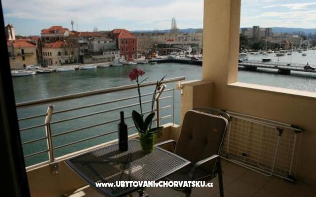Apartmanok MIRNA&amp;MATEA – Szálláshely Omis Horvátország