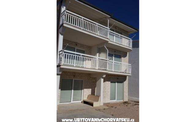 Apartmanok Rados – Szálláshely Omis Horvátország