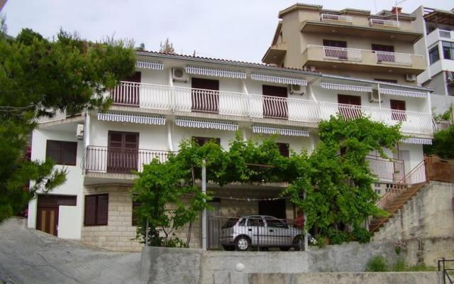 Apartmanok Ruža – Szálláshely Omis Horvátország