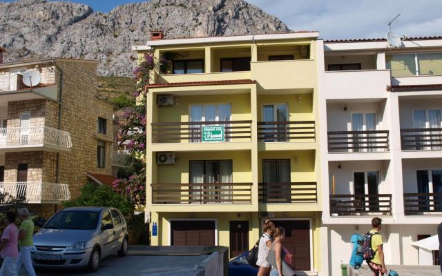 Apartmanok Šarić – Szálláshely Omis Horvátország