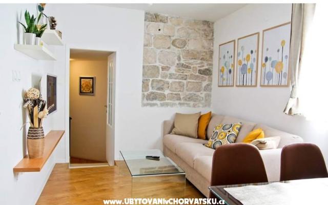Main Square Apartman – Szálláshely Omis Horvátország