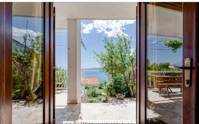 Vila Bistra – Szálláshely Omis Horvátország