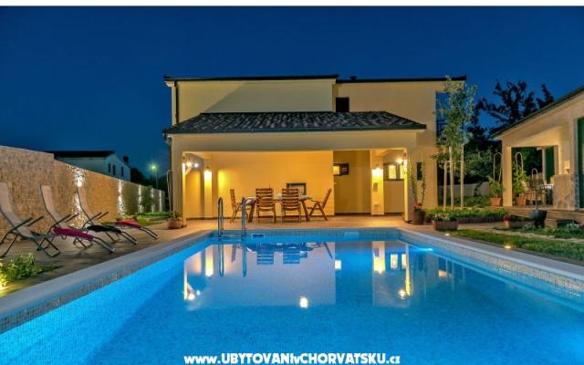 Villa Cotabella  – Szálláshely Omis Horvátország