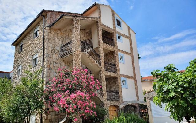 Villa Iko – Szálláshely Omis Horvátország