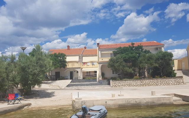 Apartmanok Iva i Mirjana – Szálláshely Pag sziget Horvátország