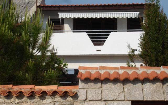 Renovated old house near sea in Pag – Szálláshely Pag sziget Horvátország