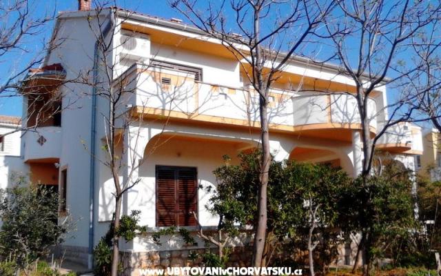 Villa Jelena – Szálláshely Pag sziget Horvátország