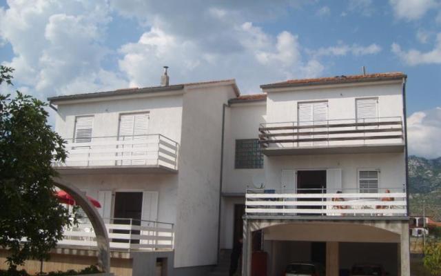 Apartmanok Barun – Szálláshely Starigrad Paklenica Horvátország