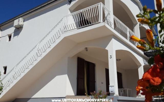 Apartmanok Merion – Szálláshely Starigrad Paklenica Horvátország