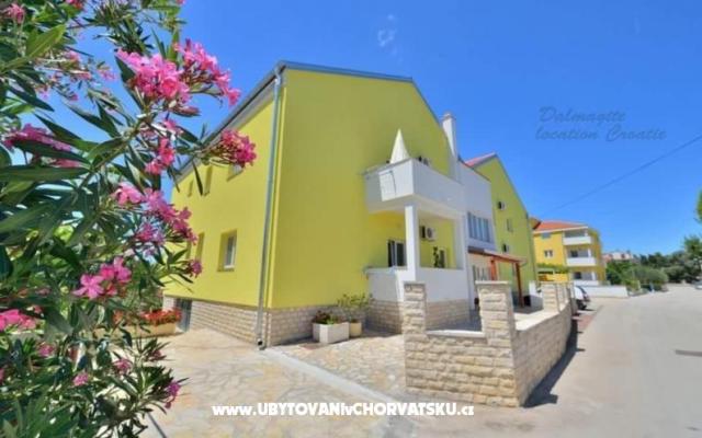 Apartmanok Maksan Josip – Szálláshely Pakostane Horvátország