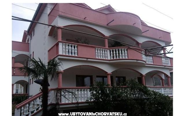 Apartmanok Villa Žaklina – Szálláshely Pakostane Horvátország