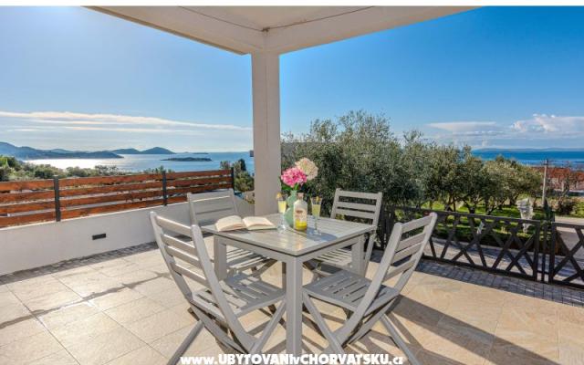 Holiday Home Lucy – Szálláshely Pakostane Horvátország