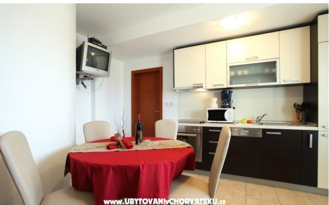Pakoštane Apartmanok Di-Ana – Szálláshely Pakostane Horvátország