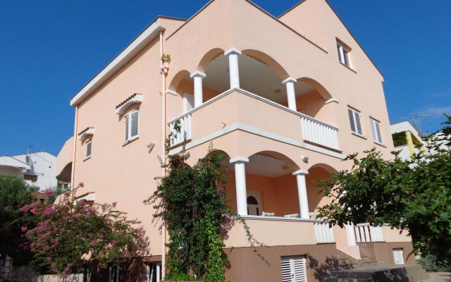 Apartmanok Ana – Szálláshely Petrcane Horvátország