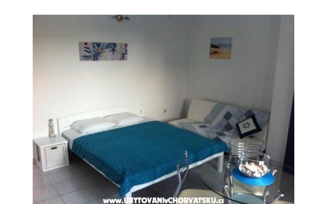 Apartmanok Meic – Szálláshely Pirovac Horvátország