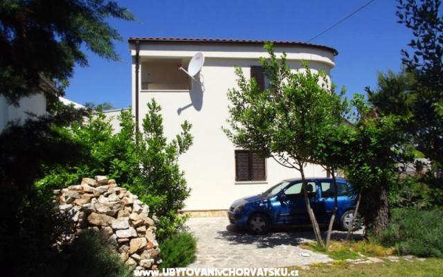Apartmanok Juliška – Szálláshely Pirovac Horvátország