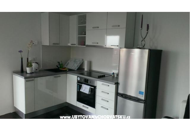 Apartmanok Pivac – Szálláshely Podgora Horvátország