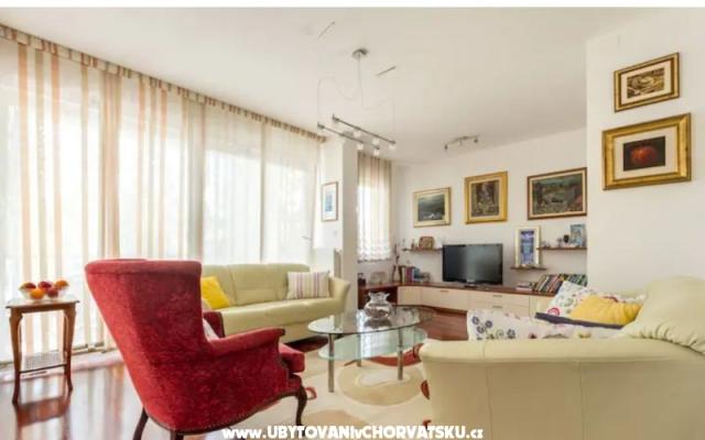 Apartmanok Ada – Szálláshely Podstrana Horvátország