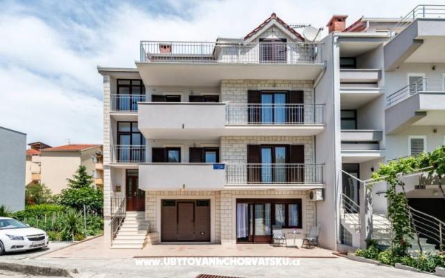Apartmanok Silvi – Szálláshely Podstrana Horvátország