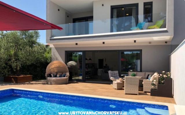 Villa Pinea Porec – Szálláshely Porec Horvátország