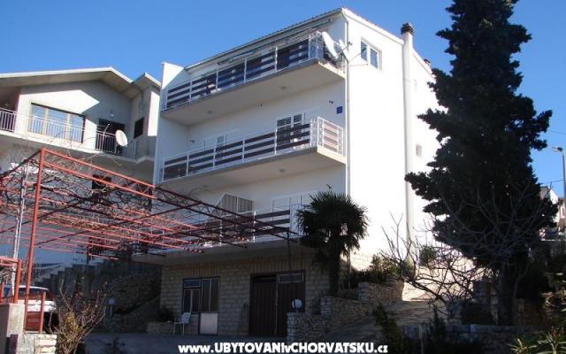 Apartmanok Mirja – Szálláshely Primosten Horvátország