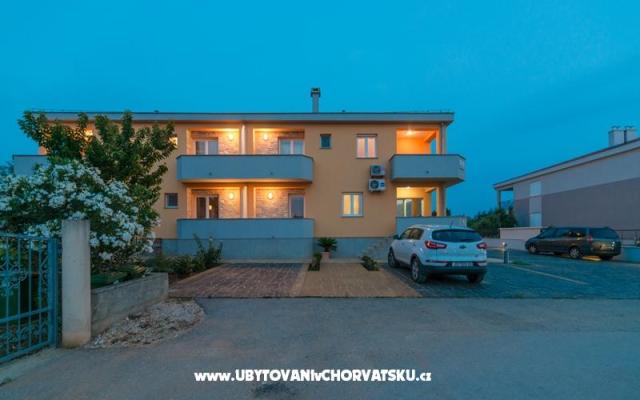 Apartmanok Dora – Szálláshely Privlaka Horvátország