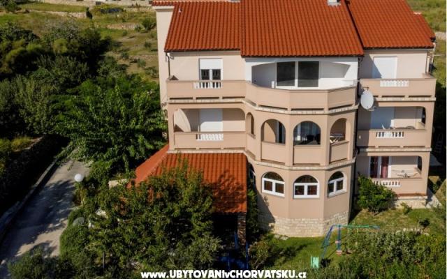 APARTMANI DEBELIĆ – Szálláshely Rab sziget Horvátország