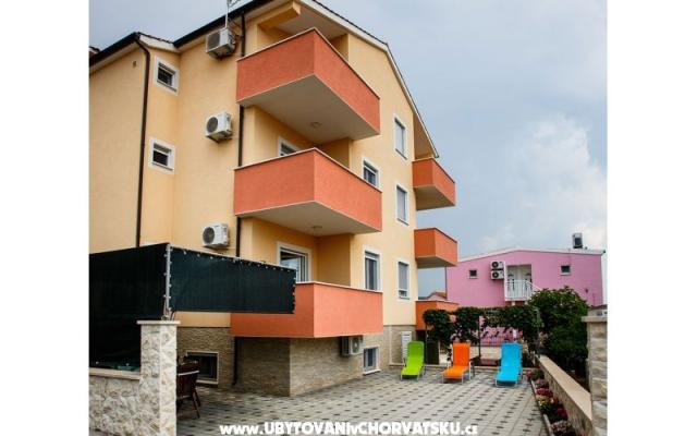 Apartmanok Kristina – Szálláshely Rogoznica Horvátország
