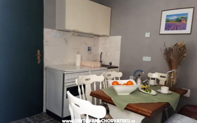 Marty  Apartmanok – Szálláshely Rogoznica Horvátország