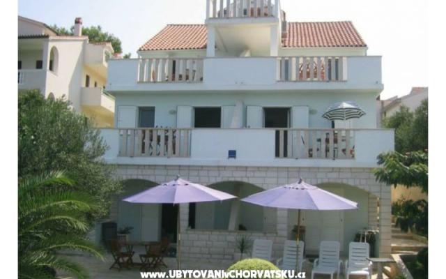 Apartman Manuela (vila Doni) – Szálláshely Sibenik Horvátország