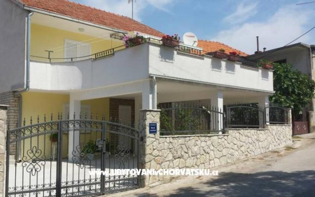 Apartmanok Garden – Szálláshely Sibenik Horvátország
