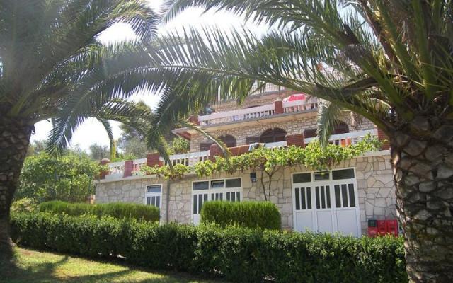 Villa Palmira – Szálláshely Solta sziget Horvátország