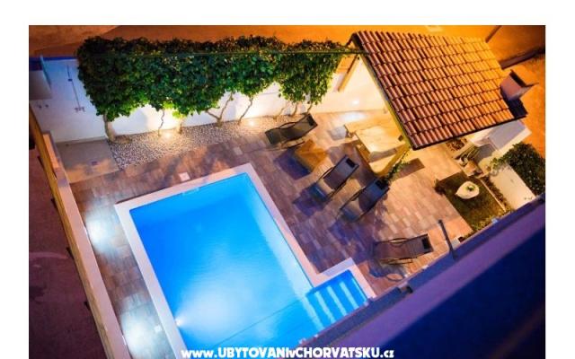 HolidayHomeSpalato-pool apartments  – Szálláshely Split Horvátország