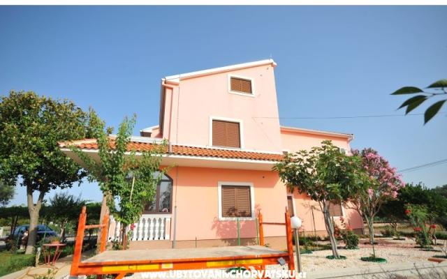 Villa Dalmatia – Szálláshely Sukosan Horvátország