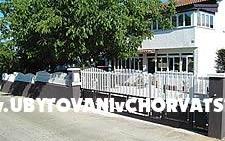Apartmanok Roviš – Szálláshely Tar Horvátország