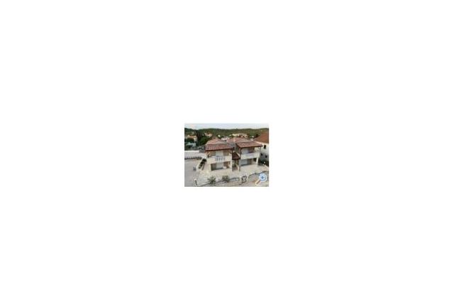 Apartmanok M.A.I.S.  – Szálláshely Tisno Horvátország