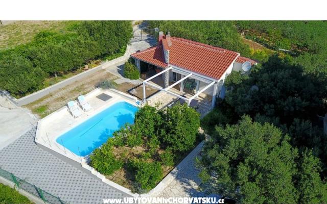 Adriatic Ház Slatine Apartmanok – Szálláshely Trogir Horvátország
