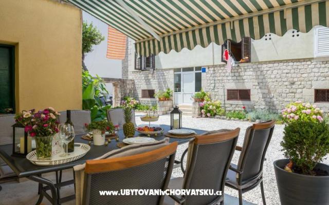 Apartman Pere – Szálláshely Trogir Horvátország