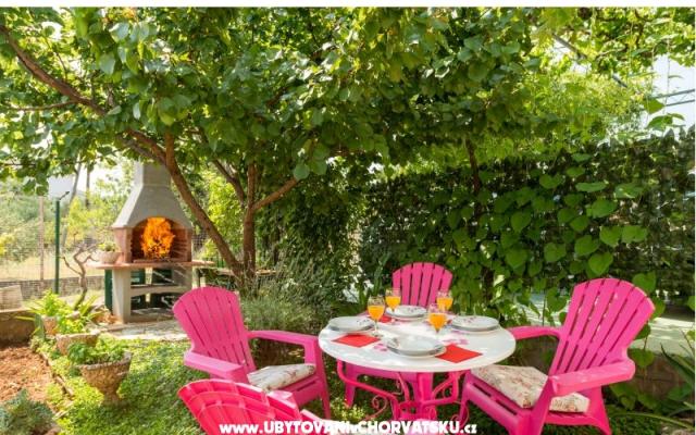 Apartmanok Slatinka – Szálláshely Trogir Horvátország