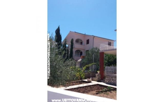 Apartmanok Šošo – Szálláshely Trogir Horvátország